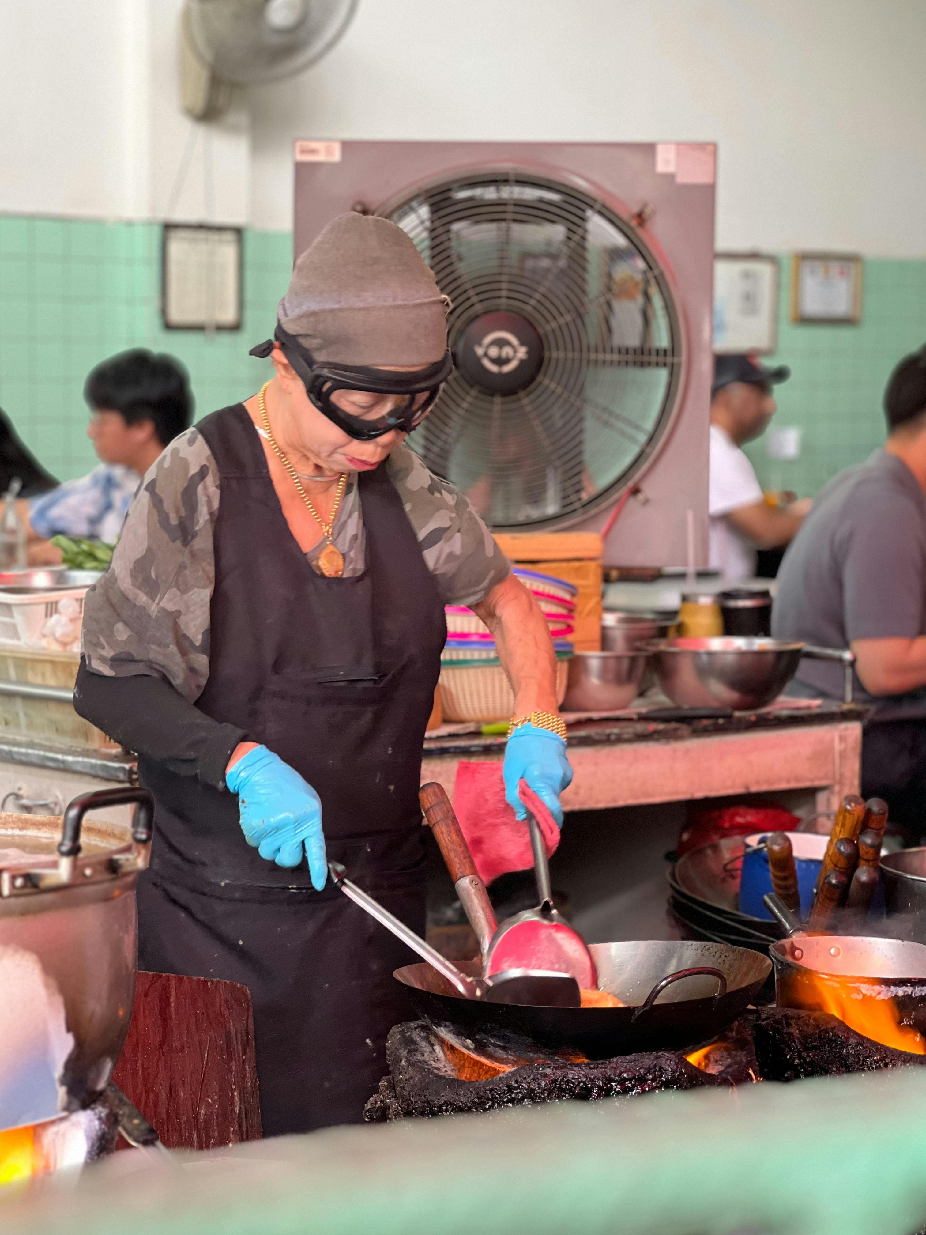 Featured image for 5 Creative Ways to Style Your Kitchen Apron